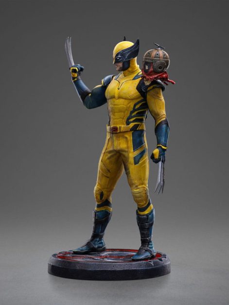 deadpool art scale wolverine and headpool statue ()