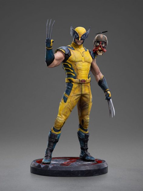deadpool art scale wolverine and headpool statue ()