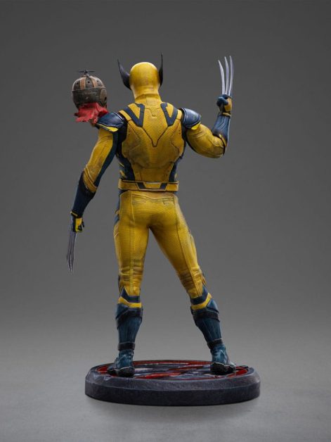 deadpool art scale wolverine and headpool statue ()