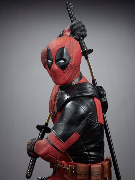 deadpool legacy replica deadpool statue ()
