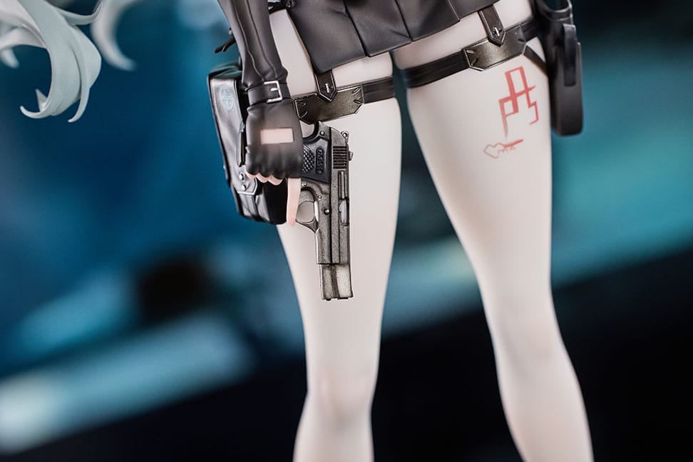 girls frontline exilium florence enchanting white feather ver scale figure ()