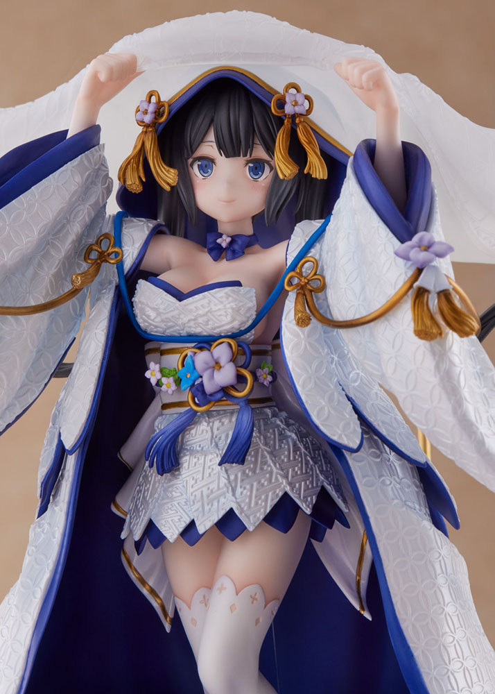 is it wrong to try to pick up girls in a dungeon hestia shiromuku ver scale figure ()