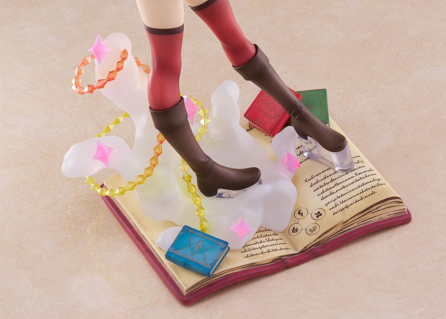 konosuba gods blessing on this wonderful world yunyun dx ver scale figure ()