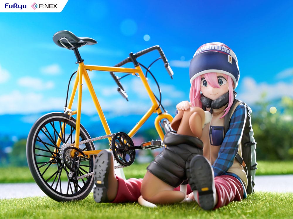 laid back camp nadeshiko kagamihara scale figure ()