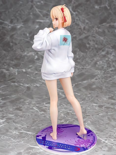 lycoris recoil chisato nishikigi oversized sweatshirt ver scale figure ()