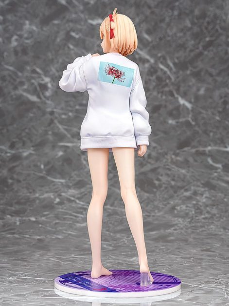lycoris recoil chisato nishikigi oversized sweatshirt ver scale figure ()
