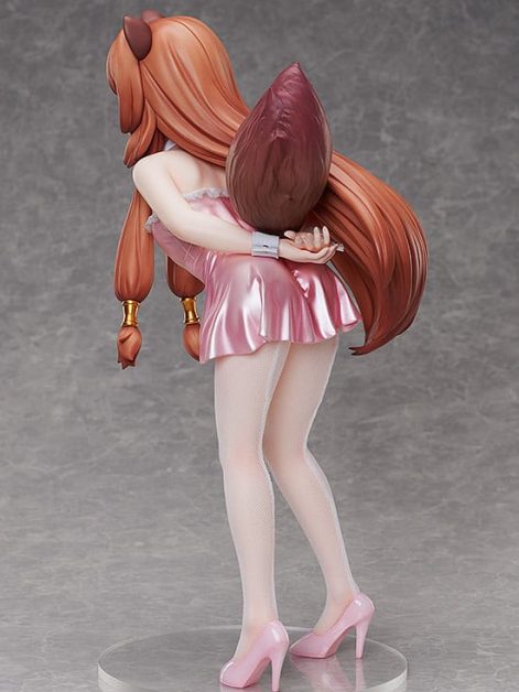 the rising of the shield hero raphtalia young bunny ver scale figure ()