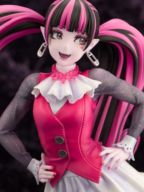 monster high draculaura scale figure ()