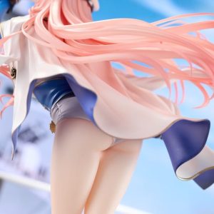brown dust admiral sylvia scale figure ()