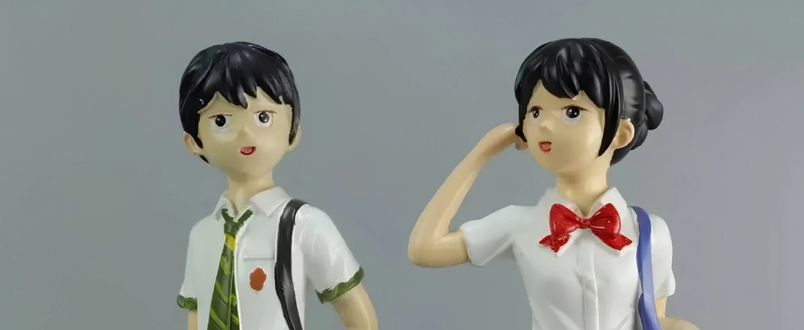 Bootleg Taki Tachibana and Mitsuha Miyamizu figures from Your Name