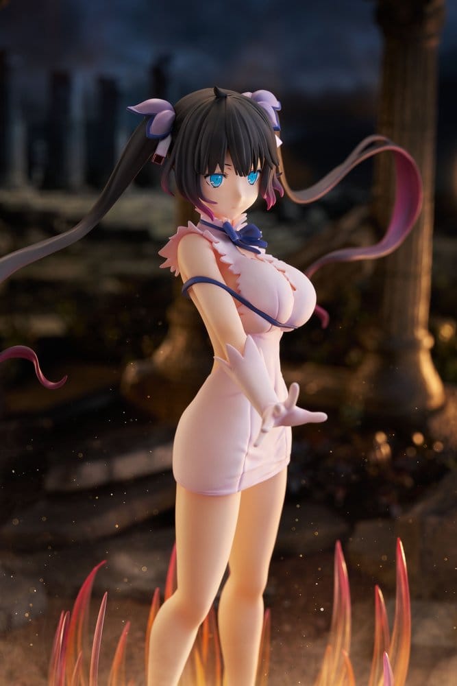 is it wrong to try to pick up girls in a dungeon v hestia divinity unleashed ver scale figure ()