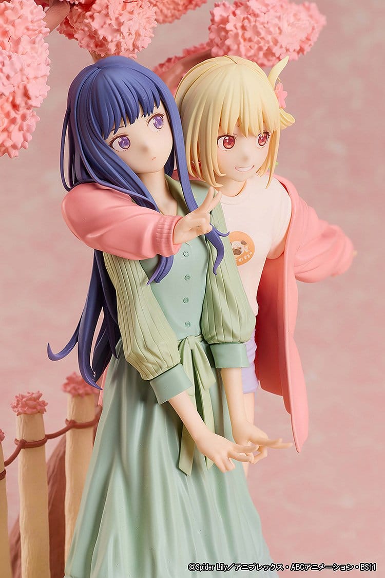 lycoris recoil chisato nishikigi and takina inoue spring ver
