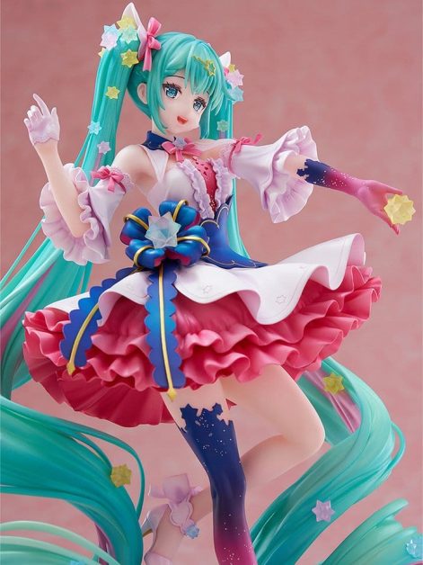 creators collection hatsune miku rosuuri ver scale figure